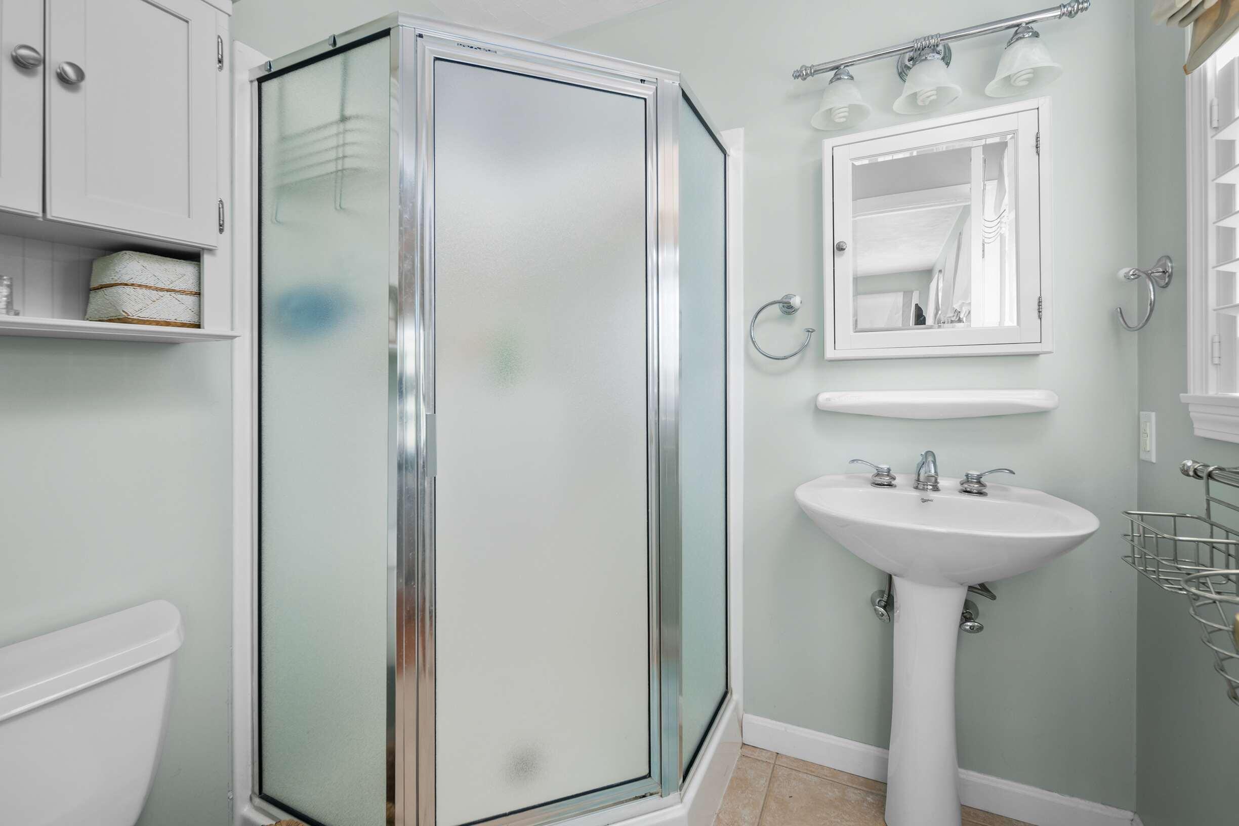 1413 Post Road, Unit 58 Wells, ME 04090 - Photo 16 of 26 Primary Bathroom