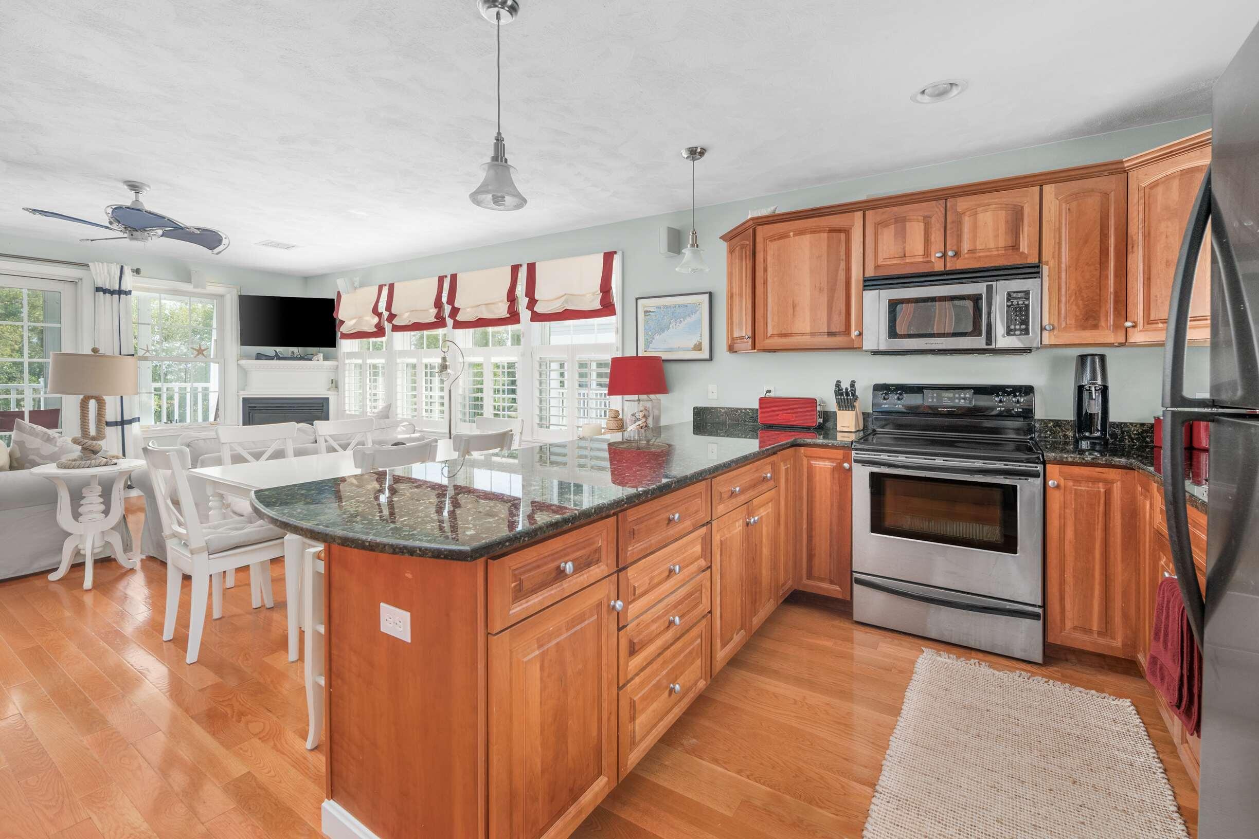 1413 Post Road, Unit 58 Wells, ME 04090 - Photo 9 of 26 Kitchen