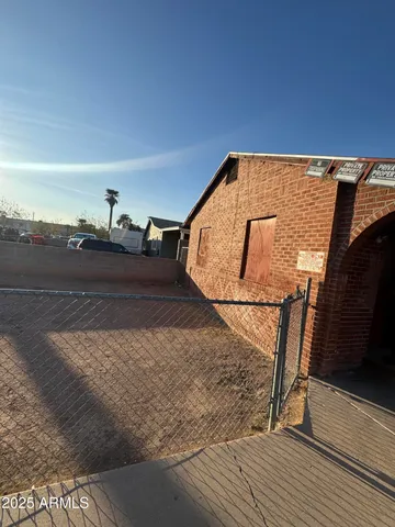 $325,000 | 2230 East Taylor Street, Phoenix, AZ 85006