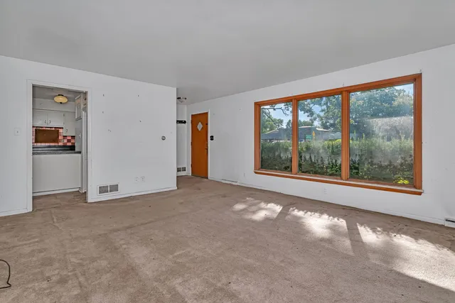 a view of empty room