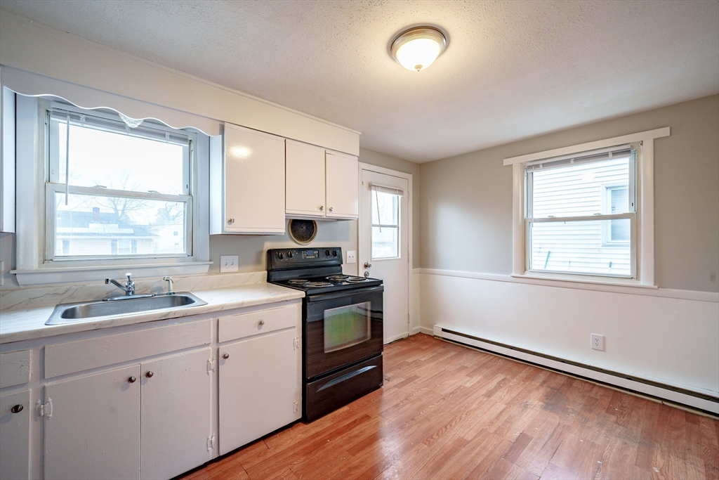 63-65 East Bay Path Terrace Springfield, MA 01109 - Photo 4 of 20 Gallery Image 4