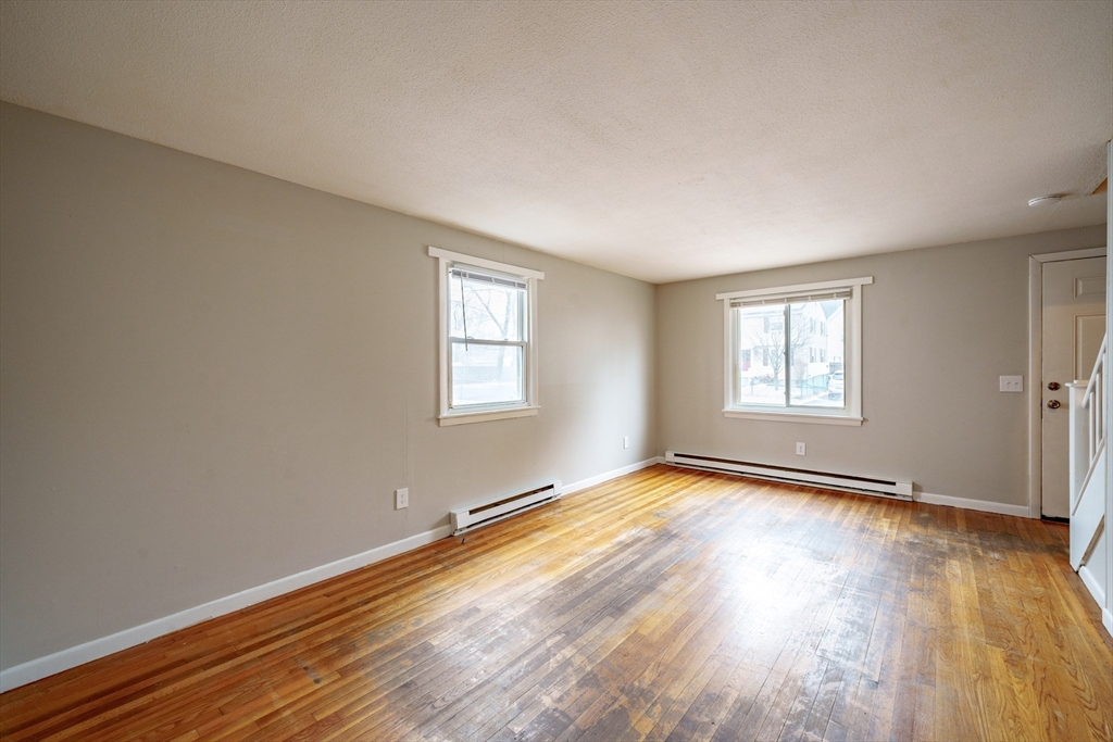 63-65 East Bay Path Terrace Springfield, MA 01109 - Photo 5 of 20 Gallery Image 5