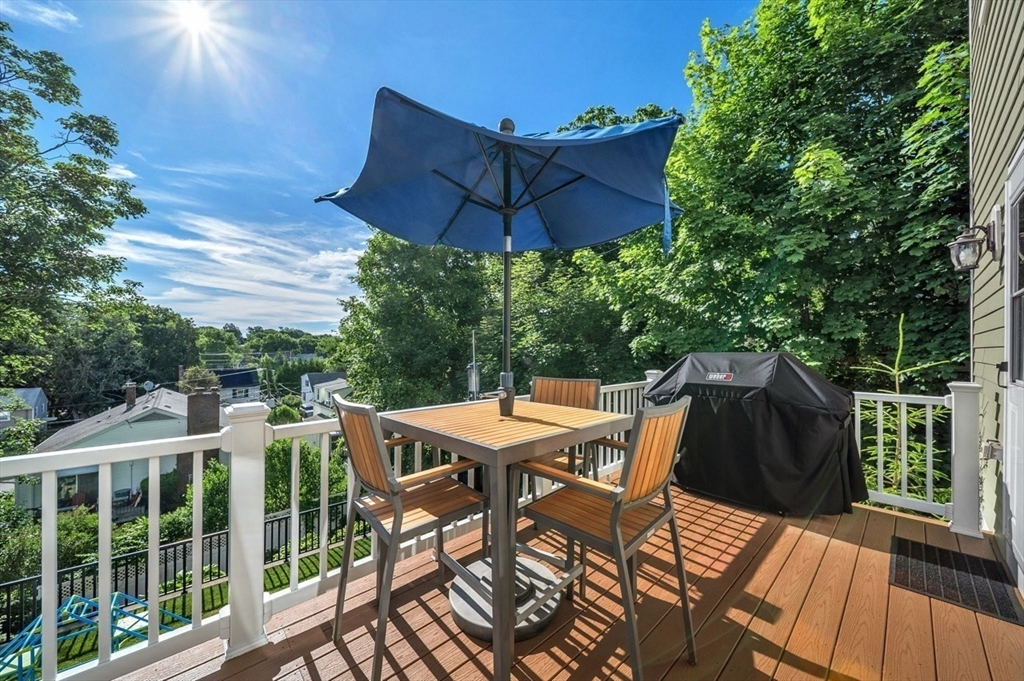 27 Beryl Street Boston, MA 02131 - Photo 14 of 39