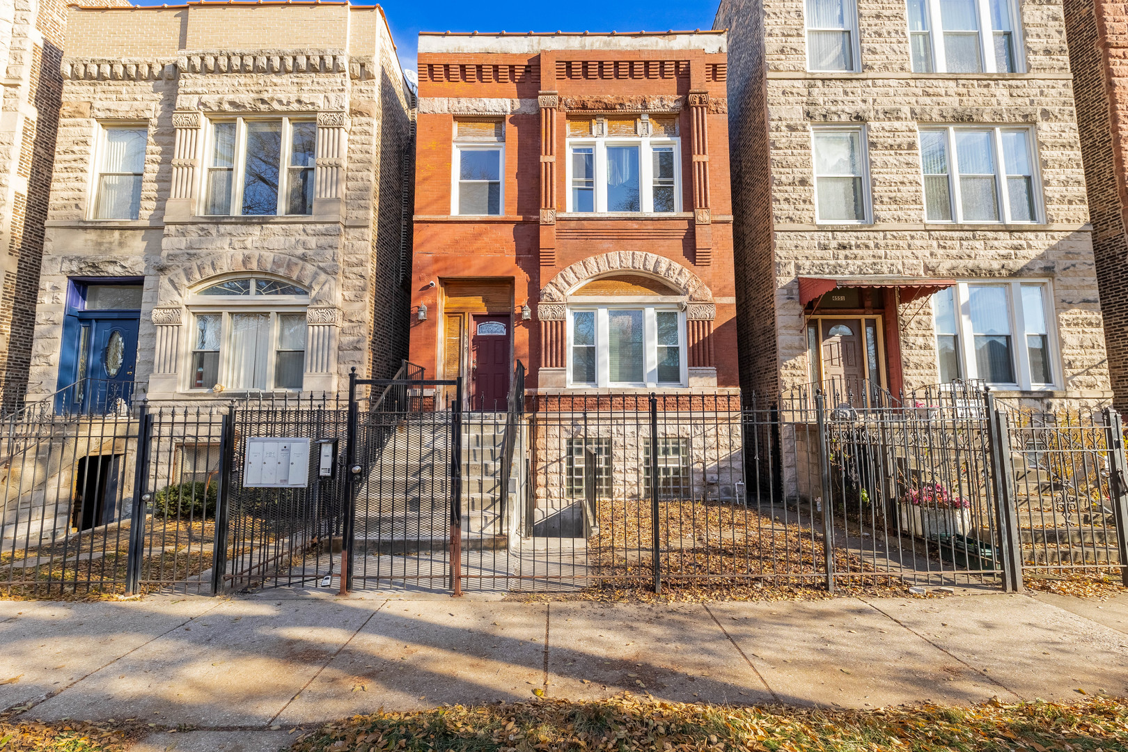 4549 South Wabash Avenue, Unit 1 Chicago, IL 60653 - Photo 1 of 44 a view of a brick building with many windows