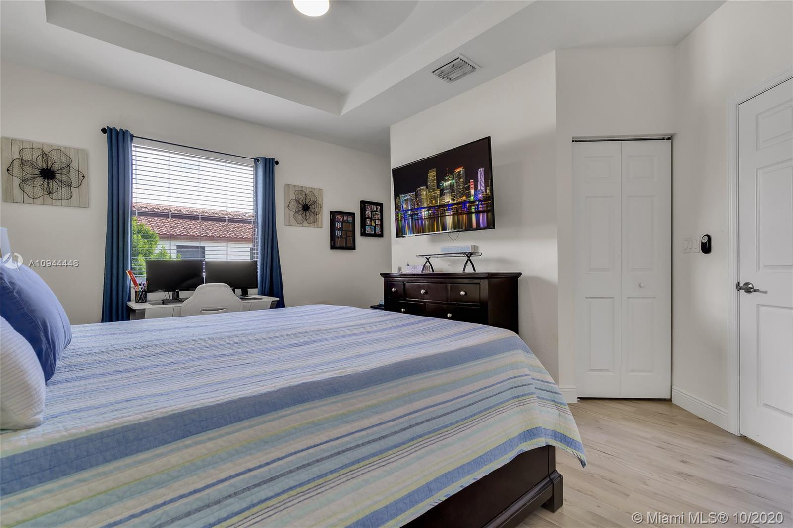17631 Southwest 153rd Path Miami, FL 33187 - Photo 11 of 14