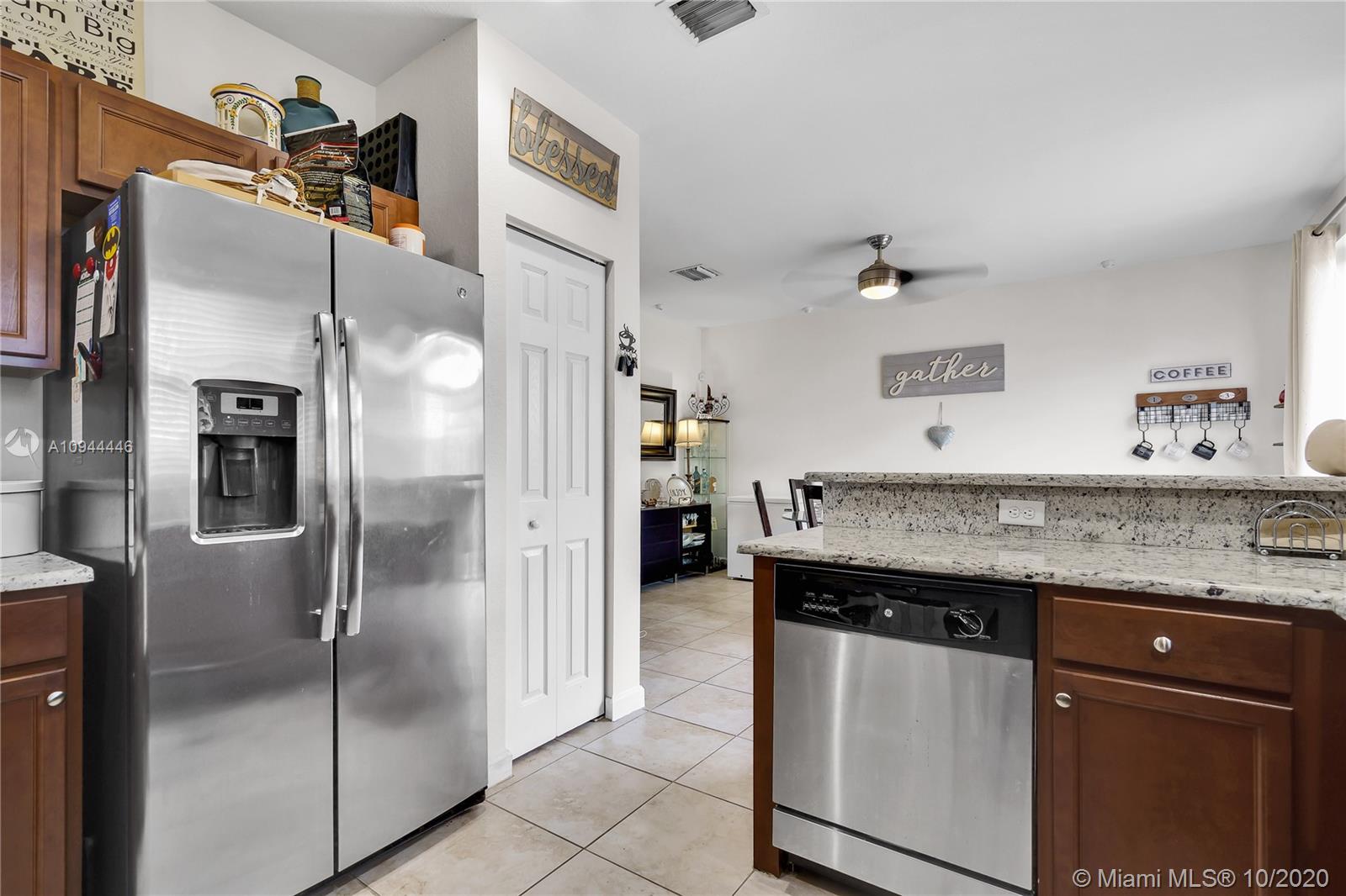 17631 Southwest 153rd Path Miami, FL 33187 - Photo 9 of 14