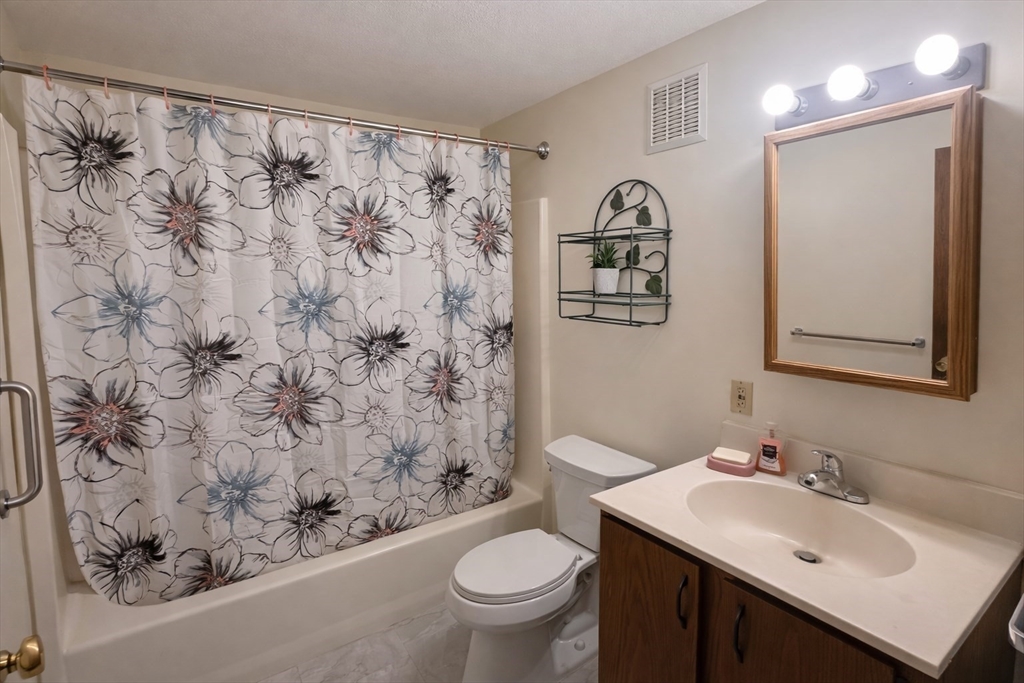 508 High Street, Unit 508 Clinton, MA 01510 - Photo 10 of 15
