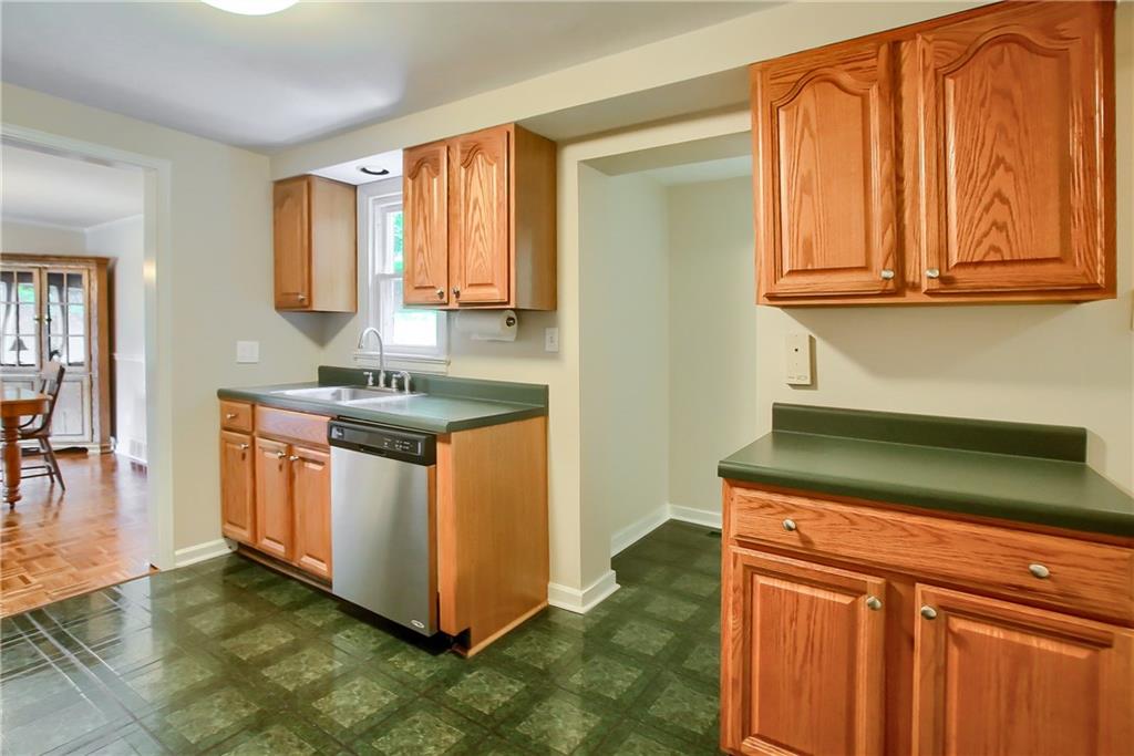 114 Virginia Road Pittsburgh, PA 15237 - Photo 5 of 25