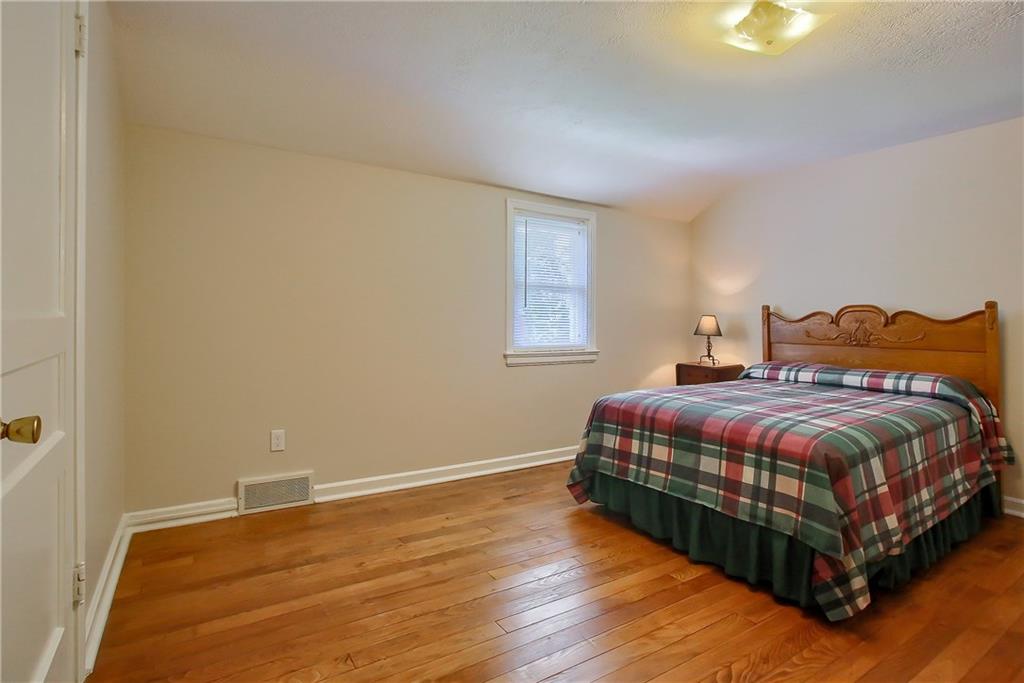114 Virginia Road Pittsburgh, PA 15237 - Photo 10 of 25