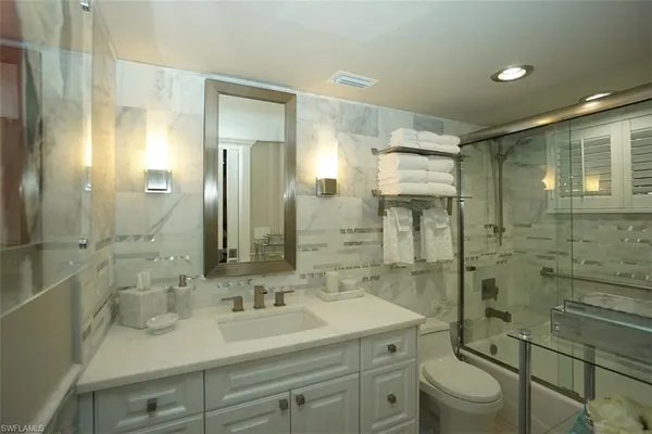 $6,500 | 480 5th Street South, Unit 102, Naples, FL 34102