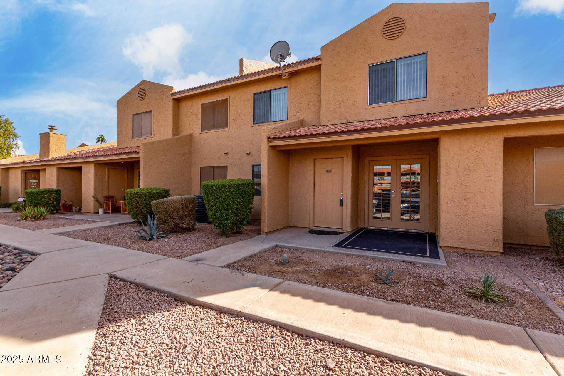 3511 East Baseline Road, Unit 1210 Phoenix, AZ 85042 - Photo 3 of 18 01 Baseline