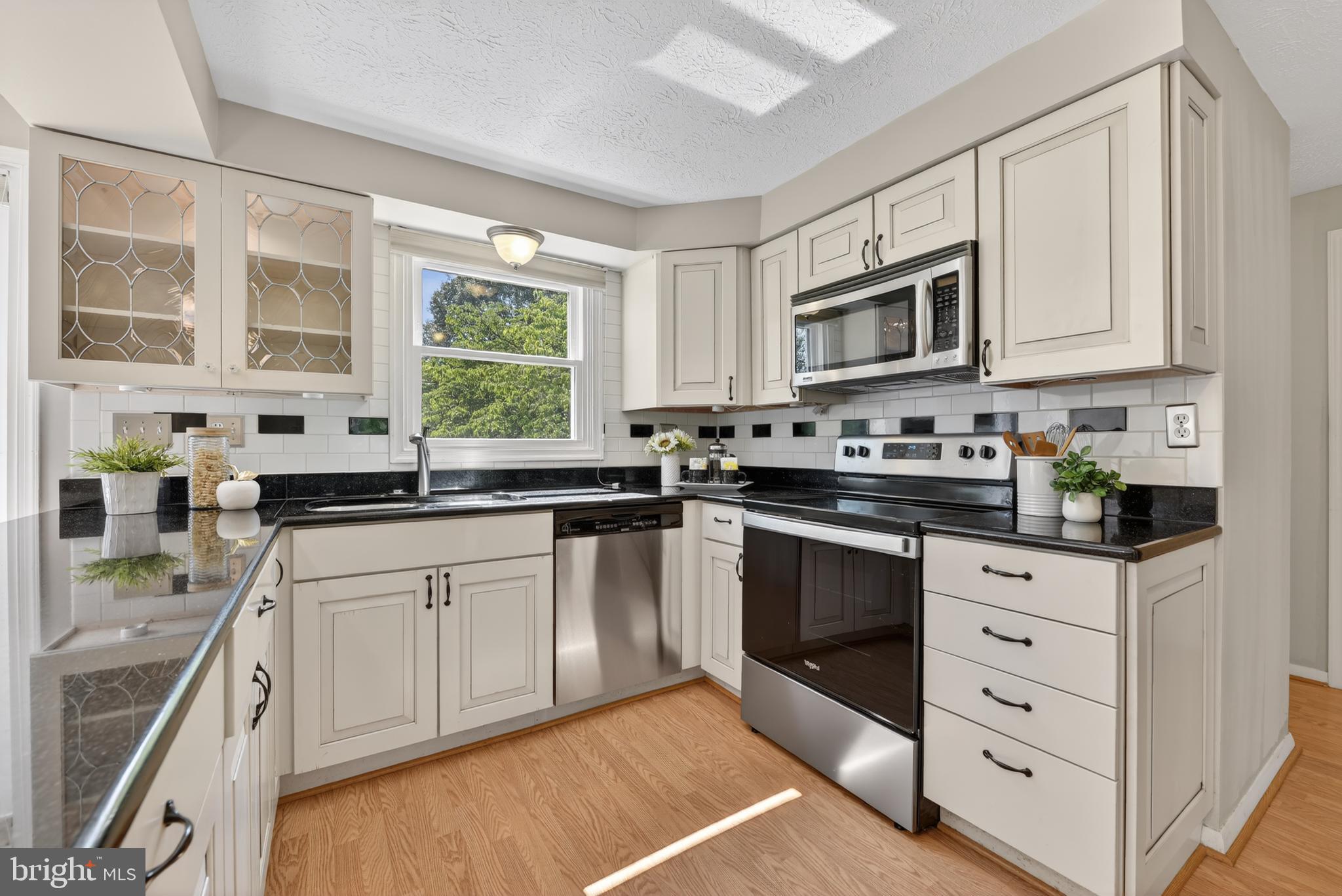 1108 Riva Ridge Drive Great Falls, VA 22066 - Photo 10 of 33