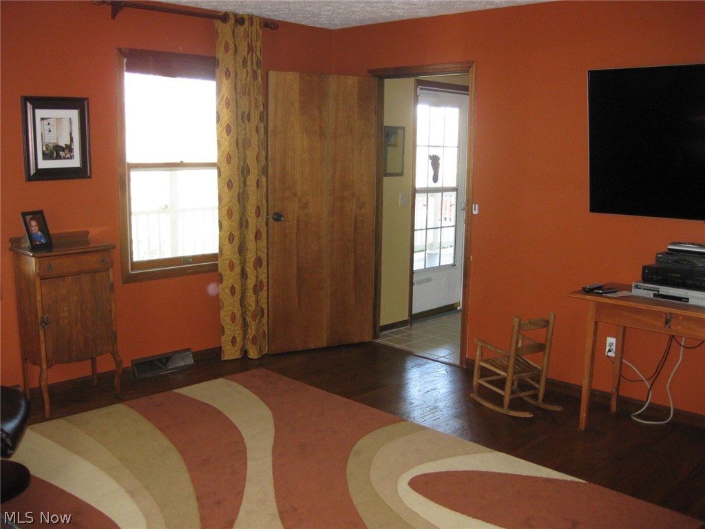7701 Beach Road Wadsworth, OH 44281 - Photo 7 of 26 Gallery Image 7