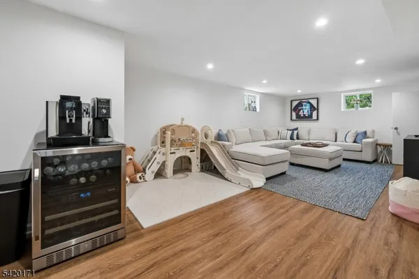 $1,099,000 | 41 Milton Avenue, Summit, NJ 07901