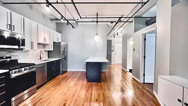 $2,850 | 6 South Laflin Street, Unit 822, Chicago, IL 60607