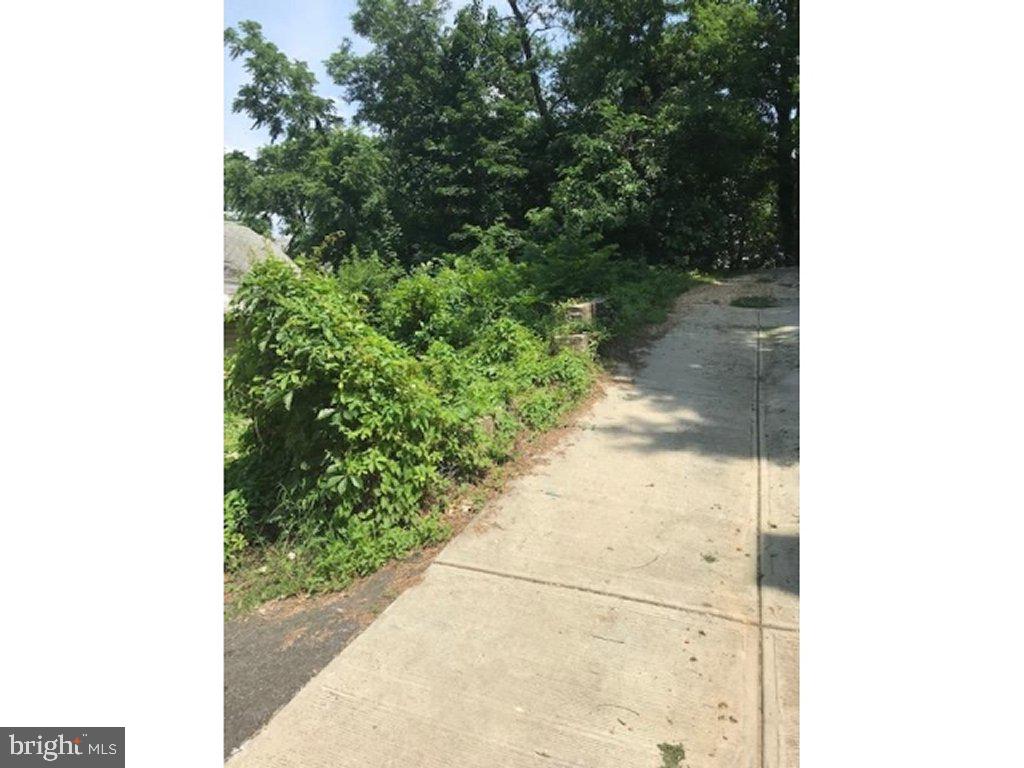 2110 16th Street Southeast Washington, DC 20020 - Photo 4 of 5