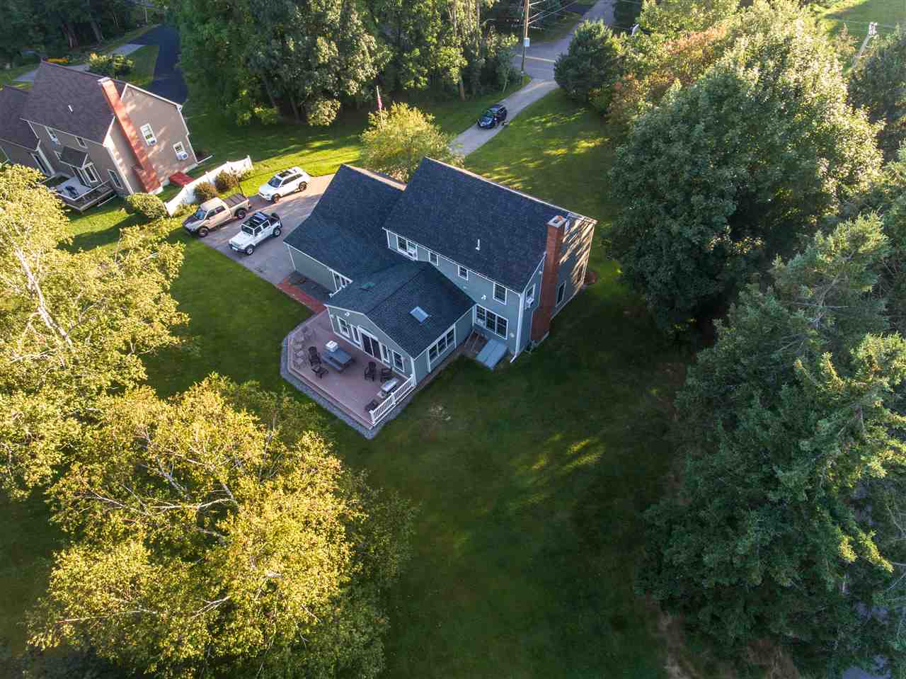 570 Ocean Road Portsmouth, NH 03801 - Photo 3 of 31 Gallery Image 3