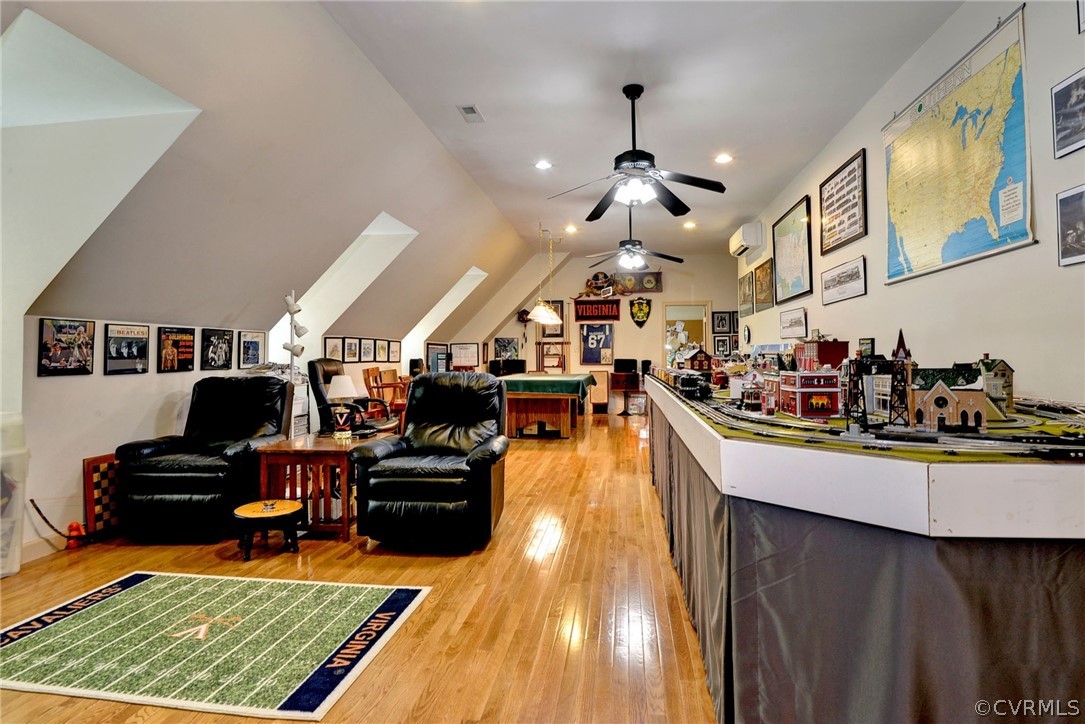 105 Mid Ocean Williamsburg, VA 23188 - Photo 28 of 36 a kitchen with lots of counter top space