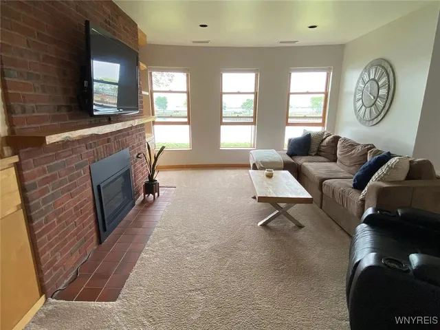 $3,550 | 84 Ojibwa Circle, Unit 16, Buffalo, NY 14202