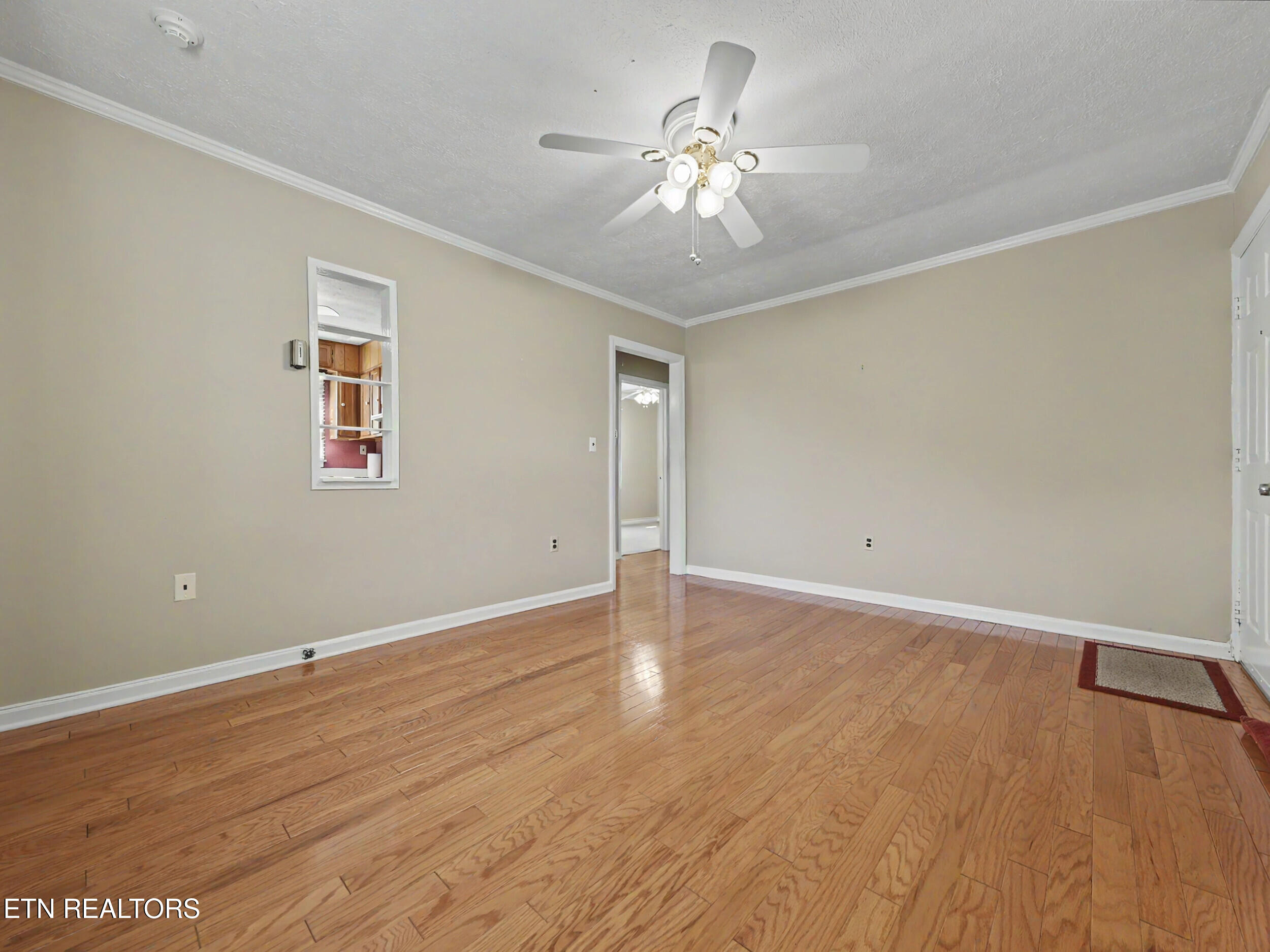 281 Lindsay Street Alcoa, TN 37701 - Photo 8 of 25 6_img_4871