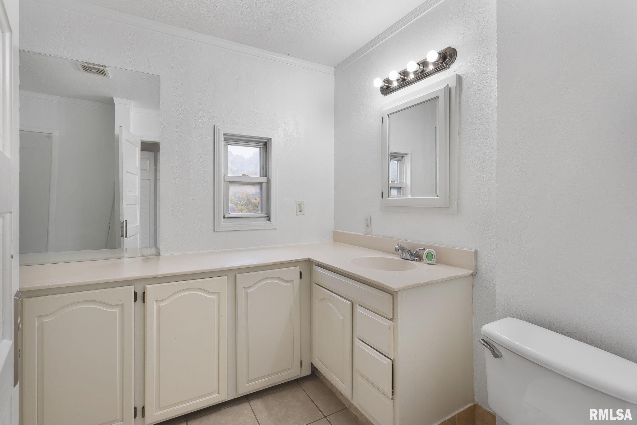 254 45th Street Moline, IL 61265 - Photo 18 of 20