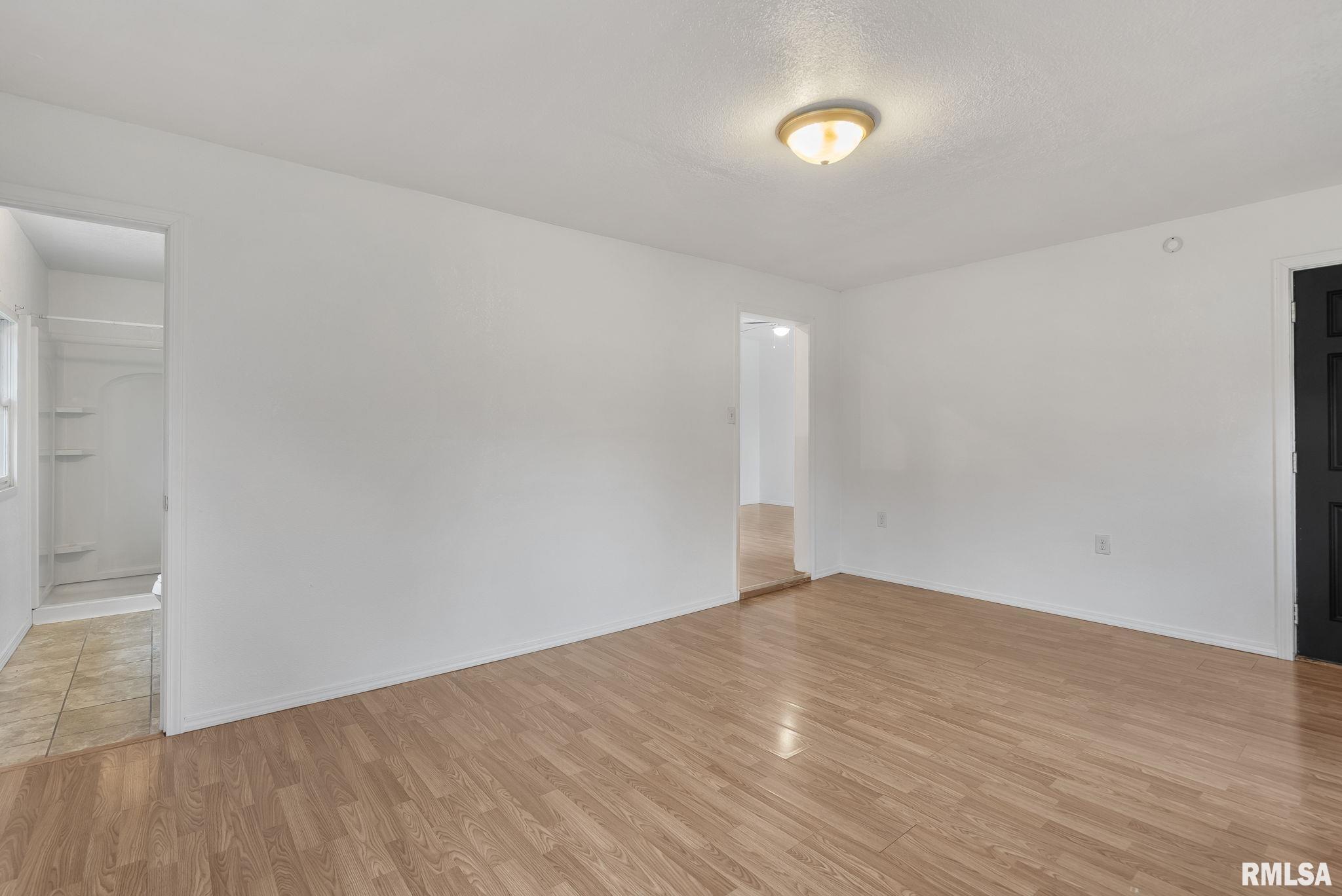 254 45th Street Moline, IL 61265 - Photo 9 of 20