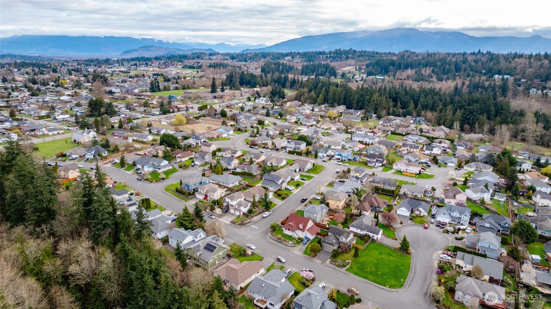0 South 15th Street Mount Vernon, WA 98274 - Photo 7 of 10 a view of a city with a mountain