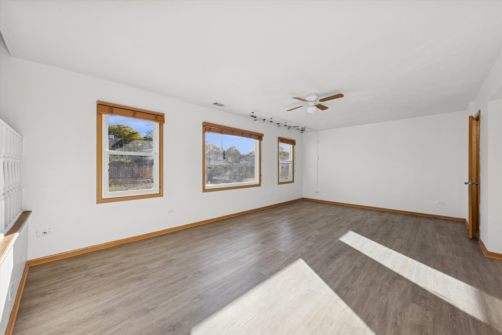 1424 Phoenix Lane Joliet, IL 60431 - Photo 9 of 34