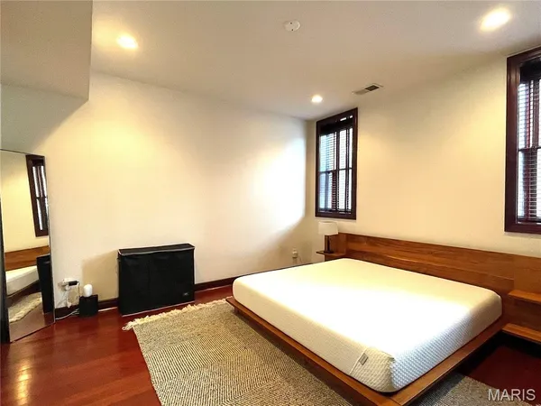 $2,495 | 4540 Lindell Boulevard, Unit 106, St. Louis, MO 63108