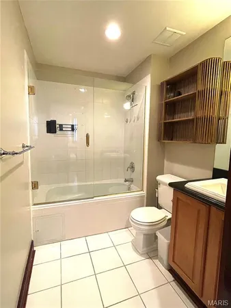 $2,495 | 4540 Lindell Boulevard, Unit 106, St. Louis, MO 63108