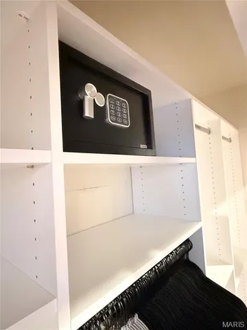 $2,695 | 4540 Lindell Boulevard, Unit 106, St. Louis, MO 63108