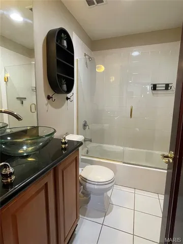 $2,695 | 4540 Lindell Boulevard, Unit 106, St. Louis, MO 63108