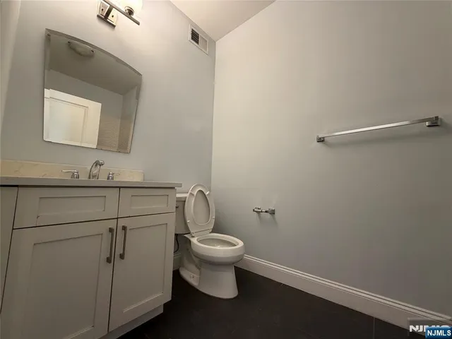 $3,545 | 2001 Hudson Terrace, Unit 501, Fort Lee, NJ 07024