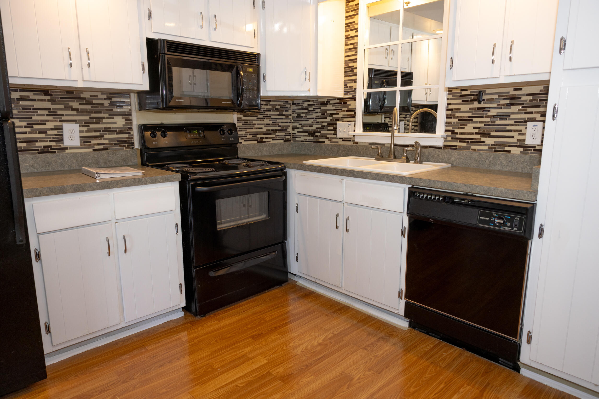 6716 Cascade Road Southeast, Unit 43 Grand Rapids, MI 49546 - Photo 11 of 23 50