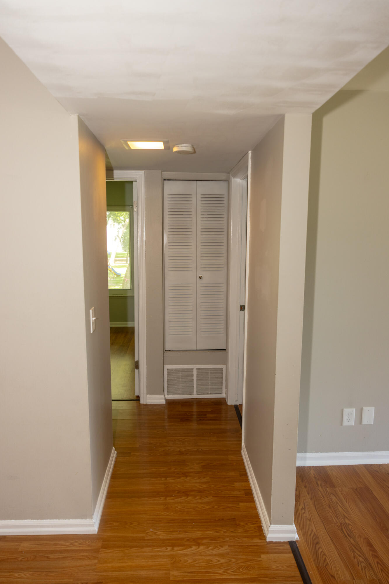 6716 Cascade Road Southeast, Unit 43 Grand Rapids, MI 49546 - Photo 13 of 23 70