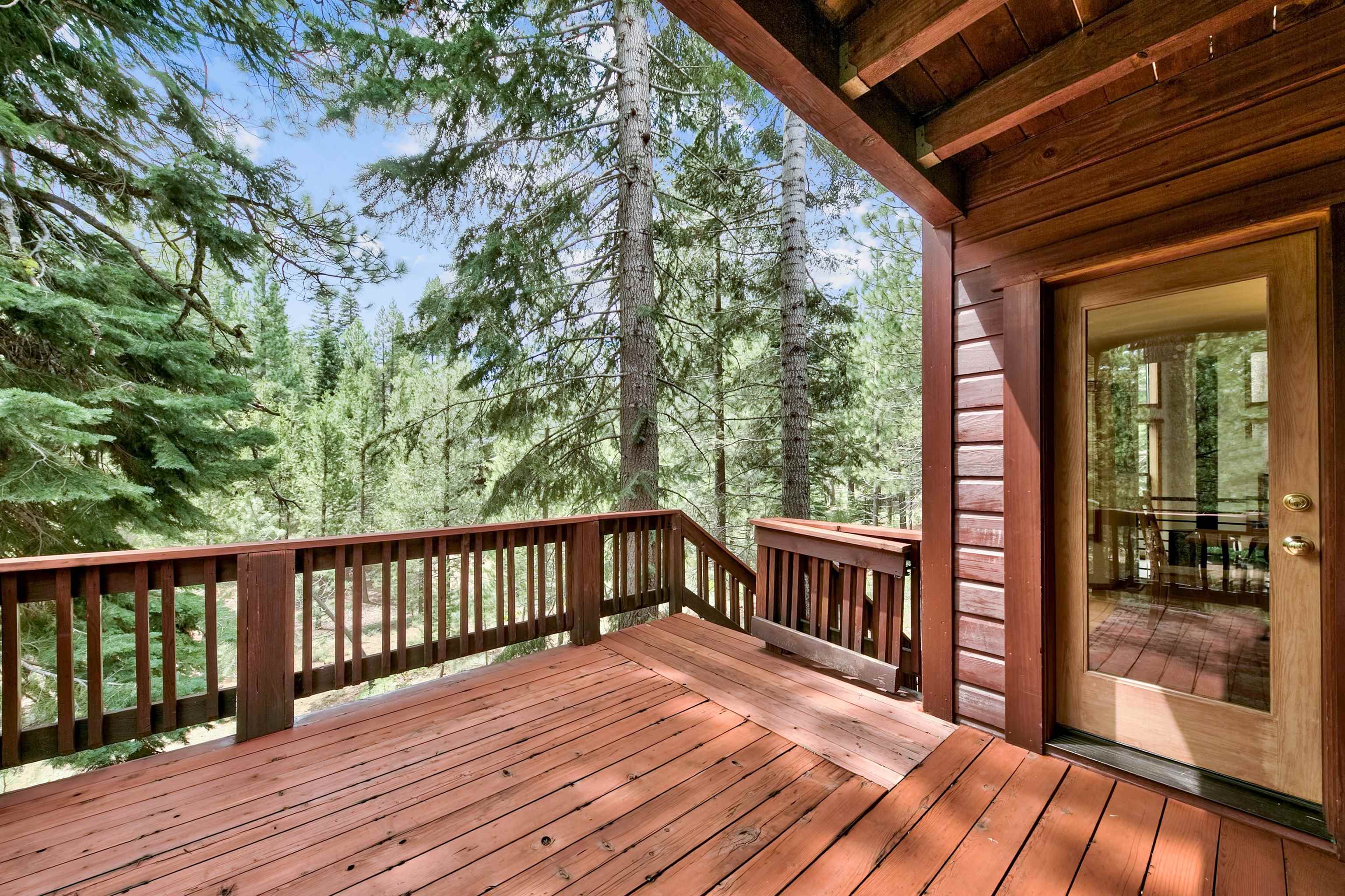 11931 Kitzbuhel Road Truckee, CA 96161 - Photo 5 of 20 Gallery Image 5