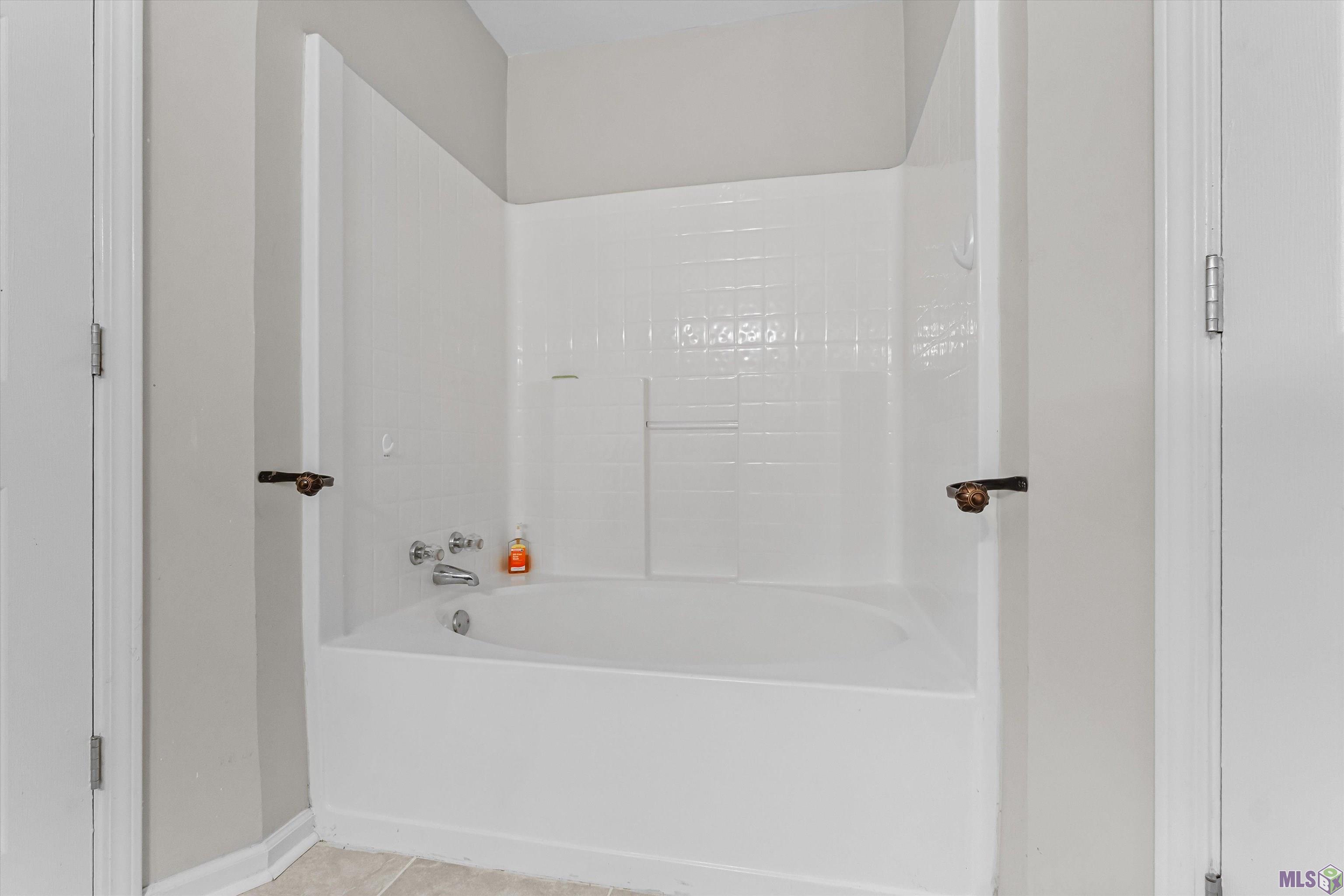 17060 Fox Ridge Drive Prairieville, LA 70769 - Photo 18 of 22 Gallery Image 18