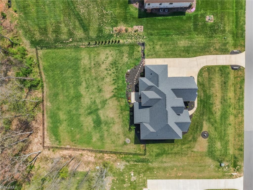 5513 Palermo Trail Oak Ridge, NC 27310 - Photo 4 of 50