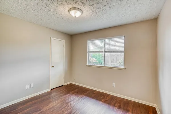$1,975 | 20070 North Navaho Trail, Katy, TX 77449