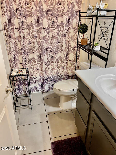 2723 West Apollo Road Phoenix, AZ 85041 - Photo 20 of 26 Apollo bath 2
