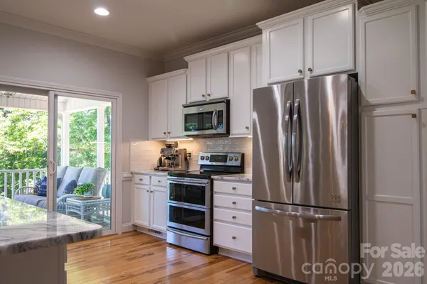 $995,000 | 794 Riverwood Drive, Lexington, NC 27292