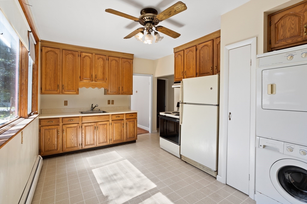 20 Carrington Avenue Dracut, MA 01826 - Photo 5 of 23