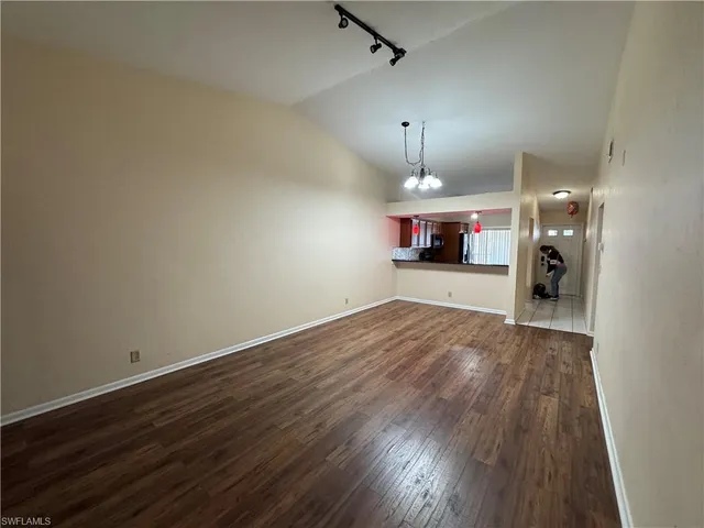 $1,700 | 4070 Looking Glass Lane, Unit 3106, Naples, FL 34112