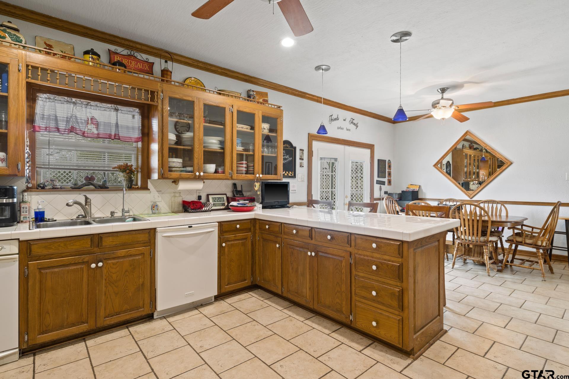 5975 Highway 271 Mount Pleasant, TX 75455 - Photo 13 of 32