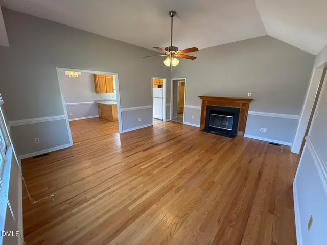 $2,200 | 405 Avent Circle, Holly Springs, NC 27540