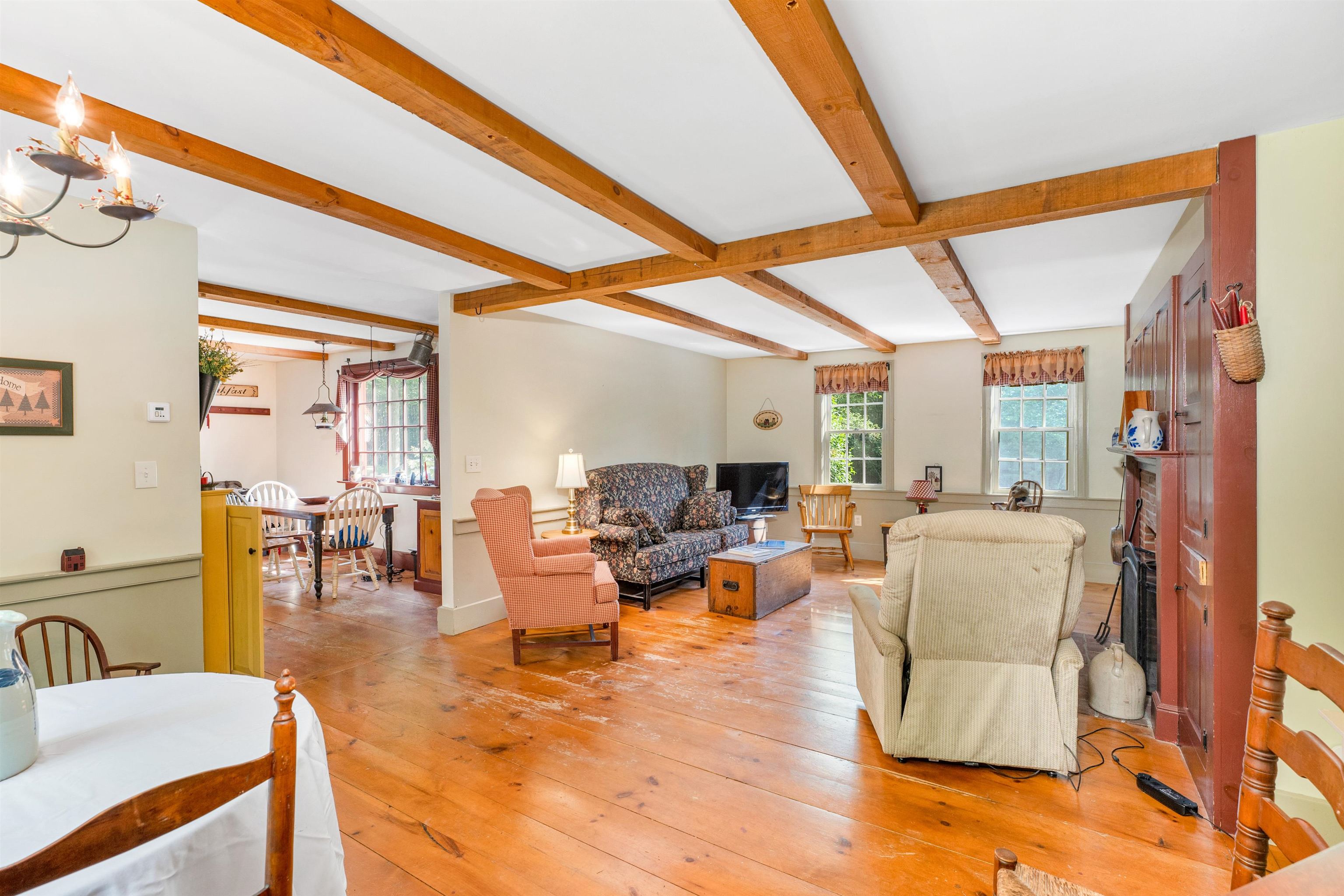 99 Clark Road Tilton, NH 03276 - Photo 3 of 40