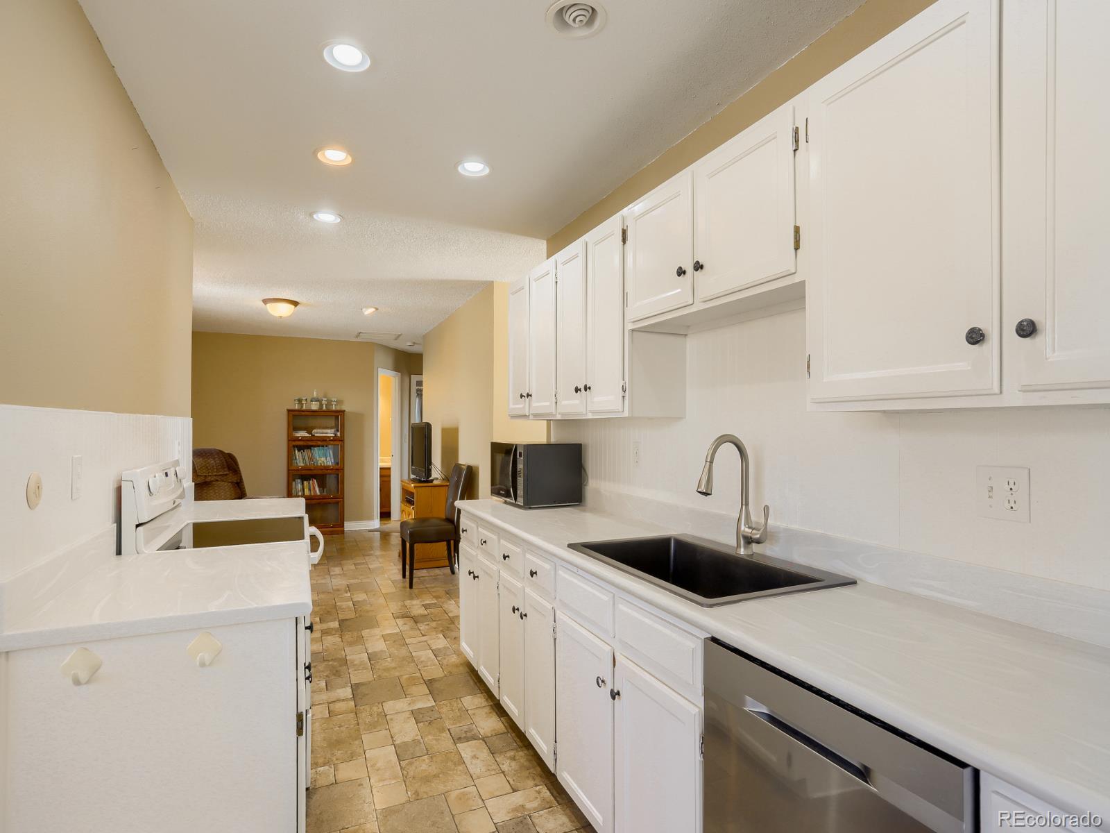 56 Ruth Road Broomfield, CO 80020 - Photo 11 of 28