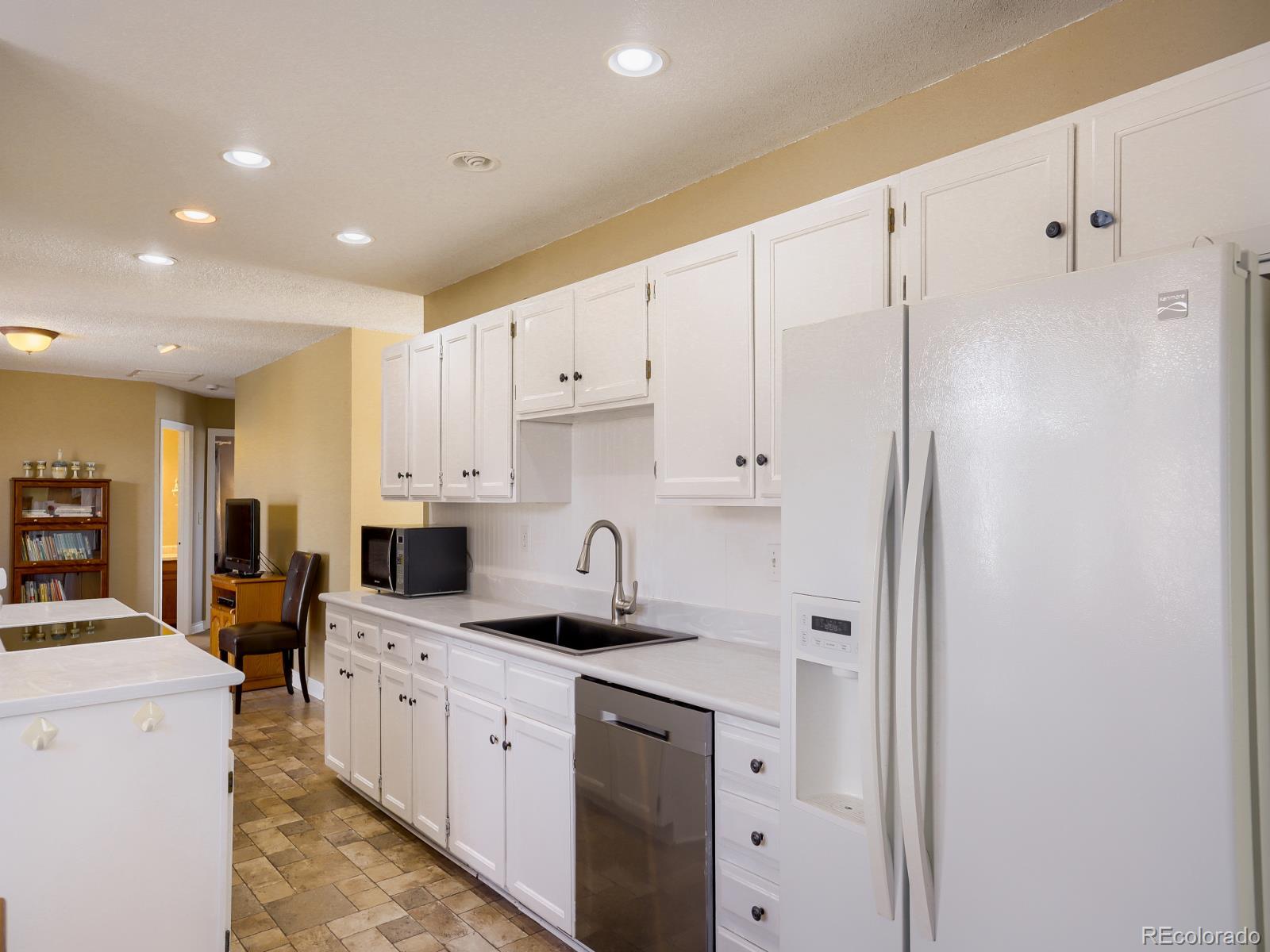 56 Ruth Road Broomfield, CO 80020 - Photo 13 of 28