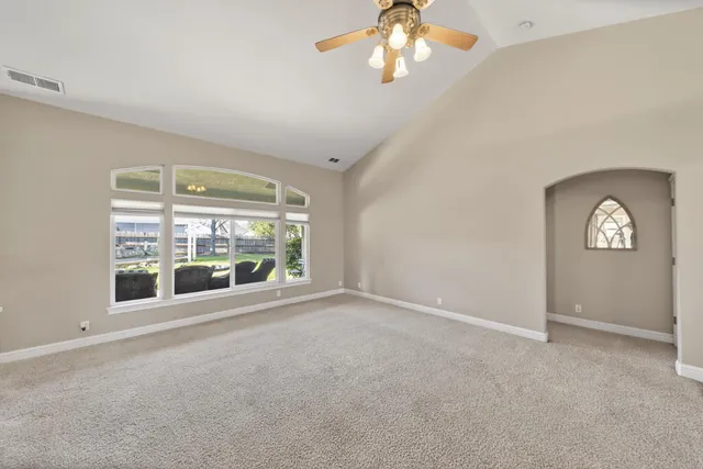 $525,000 | 5890 Shadow Glen Drive, Redding, CA 96003