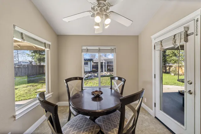 $525,000 | 5890 Shadow Glen Drive, Redding, CA 96003